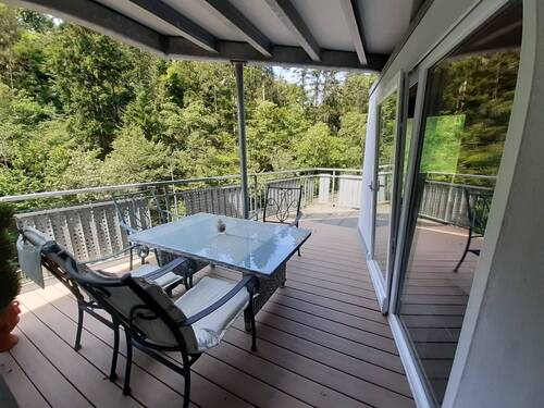 Große Dachterrasse mit Balkon - 