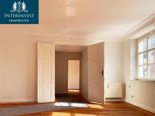 Wohnzimmer Blick auf Flügeltür - 