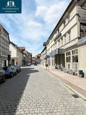 Straßenverlauf - Mehrfamilienhaus, Wohnhaus mit 870,00 m&sup2; in Grabow zum Kaufen