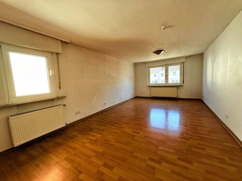 Wohnzimmer EG Altbau - 