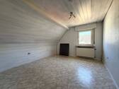 Schlafzimmer 1 DG Altbau - 