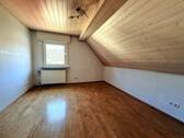 Schlafzimmer 2 DG Altbau - 