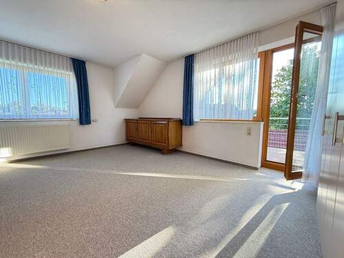 Zimmer mit Balkonzugang - 