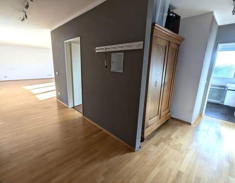 Flur OG - 1 Zimmer Mehrfamilienhaus, Wohnhaus in Bockhorn