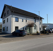 Außergewöhnliche Gewerbeimmobilie mit integrierter Wohneinheit in Neuenrade-Küntrop