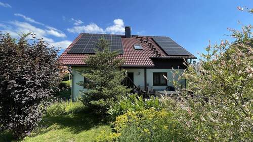 Titelbild - Großzügiges Familiendomizil mit Charme