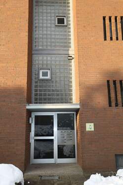 Front - Eine gemütliche kleine Erbpacht-Wohnung im Erdgeschoss. Einzugsbereit.