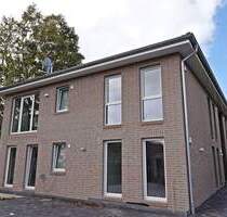 Helle und moderne Obergeschosswohnung in Esens. Neubau Erstbezug!