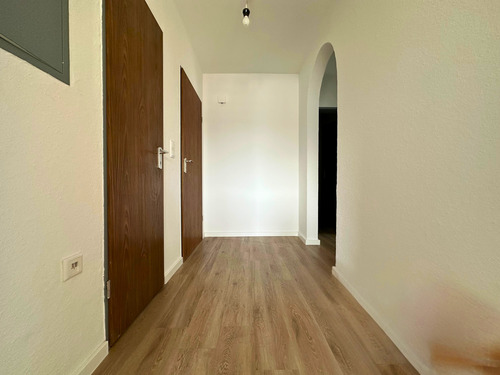 Eingangsbereich - Etagenwohnung mit 86,00 m&sup2; in Balve zur Miete