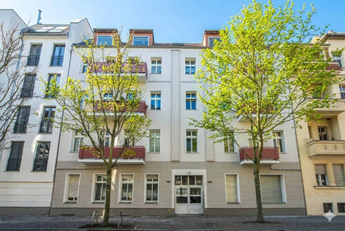Fassade - 3 Zimmer Etagenwohnung zum Kaufen in Berlin