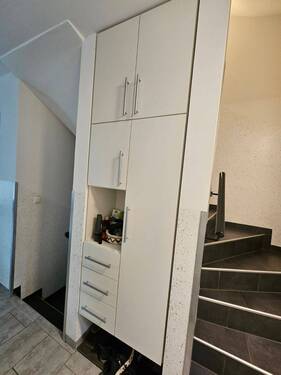 Einbauschrank - Top ausgestattete Doppelhaushälfte für alle Generationen - mit Lift