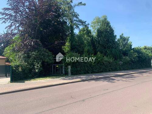 Außenaufnahme 3 - Großzügiges Baugrundstück mit 1.230?m² - Freiraum für Ihre Ideen und Investitionen