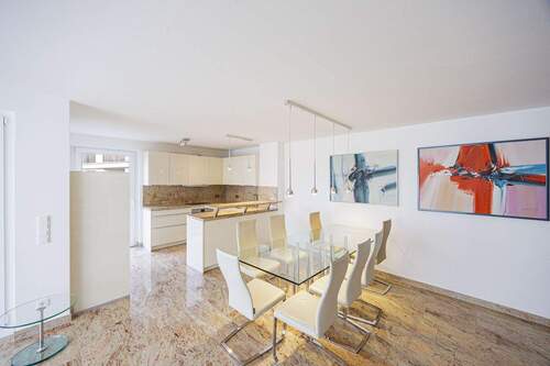 Essen/Kochen - 3 Zimmer Etagenwohnung zum Kaufen in Leonberg