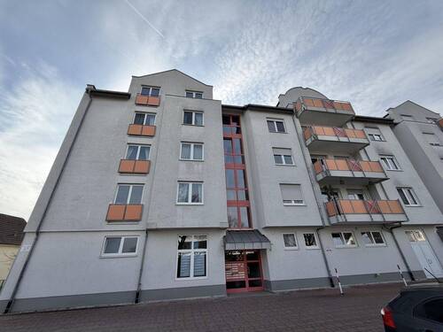 Vorderansicht - 2 Zimmer Etagenwohnung in Mühlheim