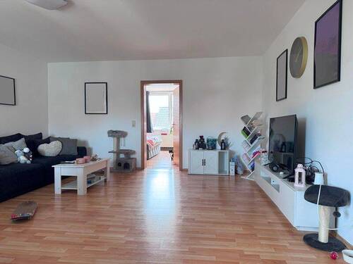 Wohnzimmer - 3 Zimmer Etagenwohnung zur Miete in Schwerin
