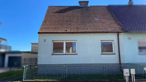 Außenansicht - 2 Zimmer Doppelhaushälfte zum Kaufen in Beilrode