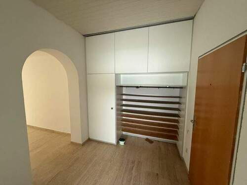 Bild2 - 4 Zimmer Etagenwohnung zur Miete in Singen (Hohentwiel)