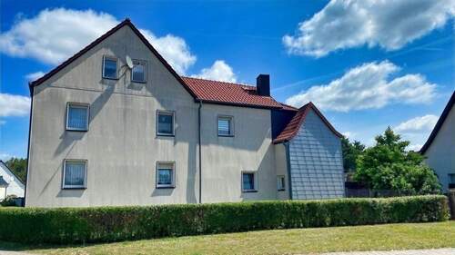 Außenansicht - 8 Zimmer Mehrfamilienhaus, Wohnhaus zum Kaufen in Elsnig