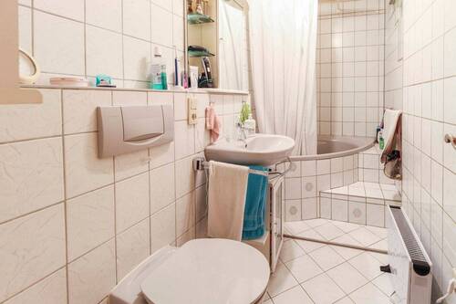 Badezimmer EG Whg. - 