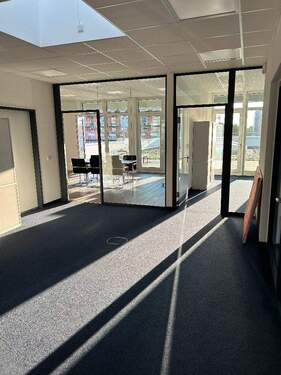 Flur - Büro in Aichtal zur Miete