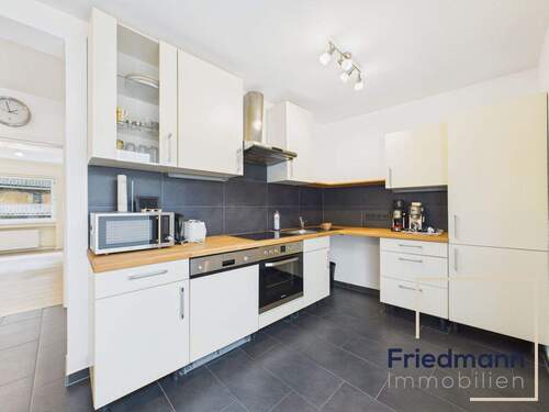 Küche - Viel Platz für Familie & Beruf - Wohnhaus mit 7 Zimmern, großem Keller und viel Potenzial.