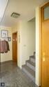 Eingangsbereich, Garderobe - 4 Zimmer Etagenwohnung in Limburg