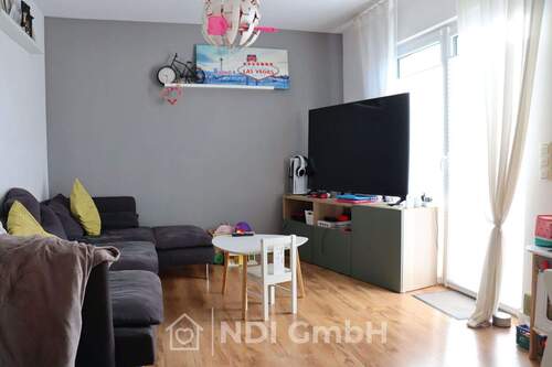 Wohnzimmer - 4 Zimmer Doppelhaushälfte zum Kaufen in Elmshorn / Kölln-Reisiek