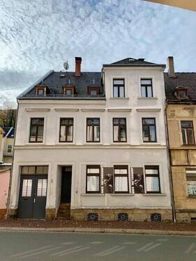 Hausansicht - 6 Zimmer Reihenendhaus zum Kaufen in Mylau