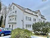 gesamtes Haus von vorn - 