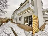 Terrasse - Ratzeburg: Erdgeschoss Eigentumswohnung: 3 Zimmer + Terrasse mit Blick ins Grüne in Seenähe gelegen