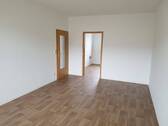 Wohnzimmer - 2 Zimmer Etagenwohnung zur Miete in Bergen auf Rügen