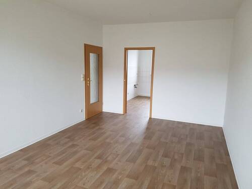 Wohnzimmer - 2 Zimmer Etagenwohnung zur Miete in Bergen auf Rügen