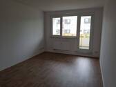 Wohnzimmer - 2 Zimmer Etagenwohnung in Bergen auf Rügen