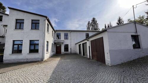 Blick auf den hinteren Gewerbe aus Richtung Hofgelände - 