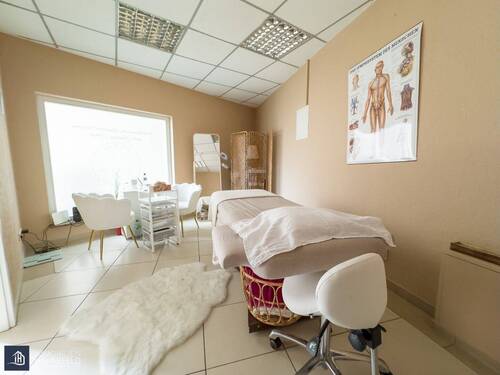 Behandlungsraum - Shop-Spot in Limburg: Alt- trifft Neustadt