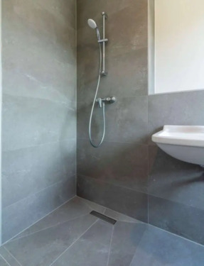 image - 2026-04-23T085449.997.png - Etagenwohnung mit 83,80 m&sup2; in Köln zum Kaufen