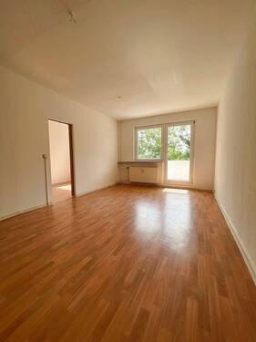 Wohnzimmer - Nachmieter gesucht ! - 290,00&nbsp;EUR Kaltmiete, ca.&nbsp; 54,10&nbsp;m&sup2;&nbsp;Wohnfl&auml;che