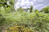 Idyllisch - Abriss oder Neubau?!? Großes Grundstück mit Altbestand in idyllischer Lage