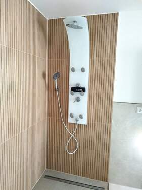 EG Bad - bodengleiche Dusche - 