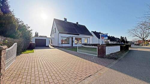 Außenansicht - 4 Zimmer Doppelhaushälfte zum Kaufen in Xanten