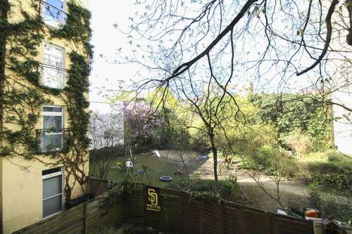 Blick in den Hinterhof - 