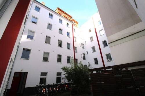 Hinterhaus - 