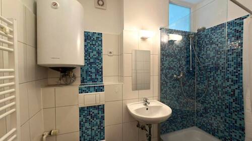 Badezimmer - Einfamilienhaus in Berlin zum Kaufen