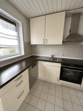 Blick in die Küche - Etagenwohnung mit 92,00 m&sup2; in Filderstadt zum Kaufen