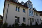 Frontansicht Haus - GT-Kattenstroth 3 Zimmer-Wohnung mit Balkon und Tiefgarage in ruhiger und zentraler Lage
