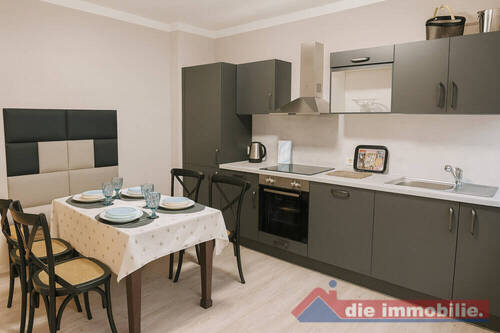 Moderne Gemeinschaftsküche – voll ausgestattet und mit Platz zum Kochen & Genießen - 