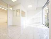 Fensterfront - (KI generiert) - Büro mit 50,00 m&sup2; in Sankt Augustin zum Kaufen