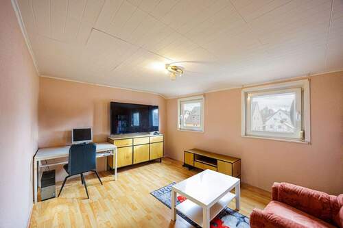 Wohnzimmer - 2 Zimmer Etagenwohnung zum Kaufen in Besigheim