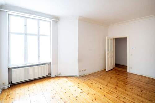 Zimmer 1 - 2 Zimmer Etagenwohnung zum Kaufen in Berlin