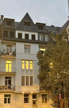 Fassade beleuchtete Wohnung - 